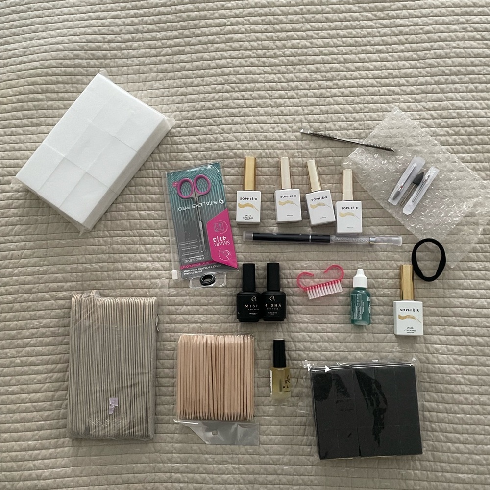 Nail Art Kit with Assorted Colors